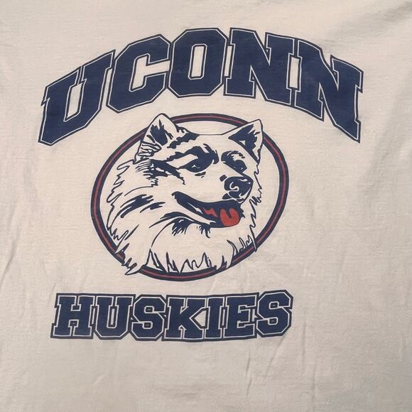 UConn Huskies Graphic T Shirt White College Dog Mascot Retro XL Single Stitch - Picture 2 of 8